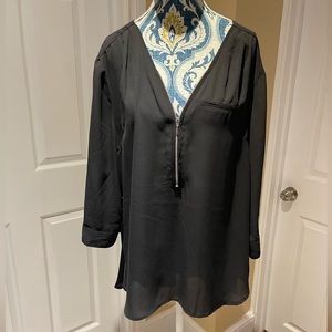Dynamite Half zip blouse